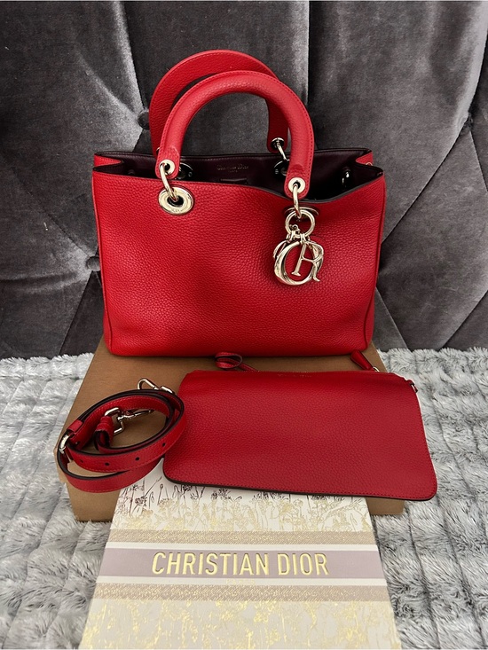 Dior Handbags - ❤️Dior Diorissimo  Pebbled Leather light Gold Hardware and Detachable Pouch